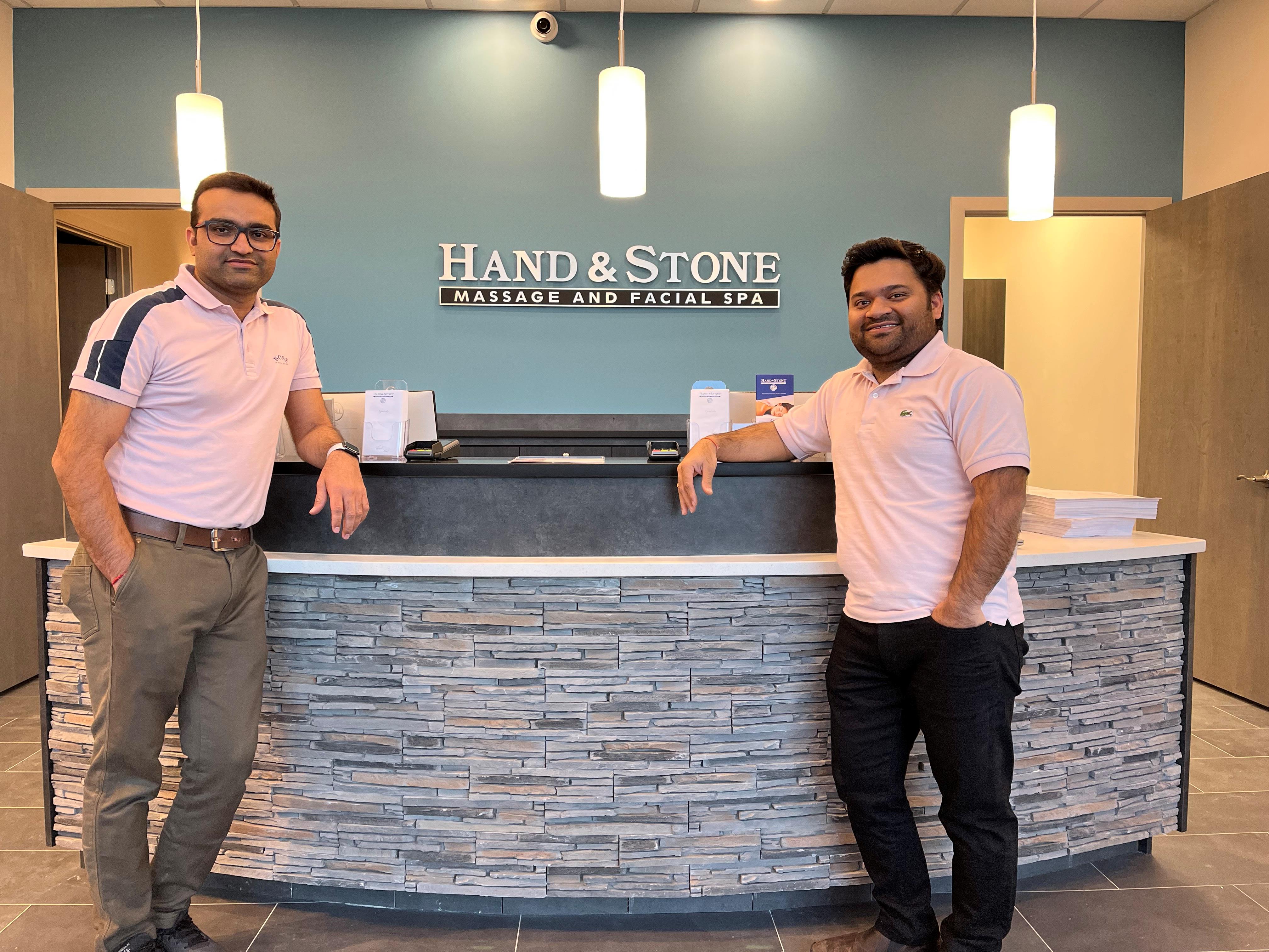 HAND & STONE CELEBRATES GRAND OPENING OF NEW SHERWOOD PARK SPA AND FIRST  LOCATION IN ALBERTA